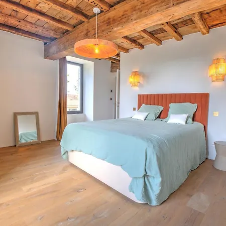 Holiday home La Feredie